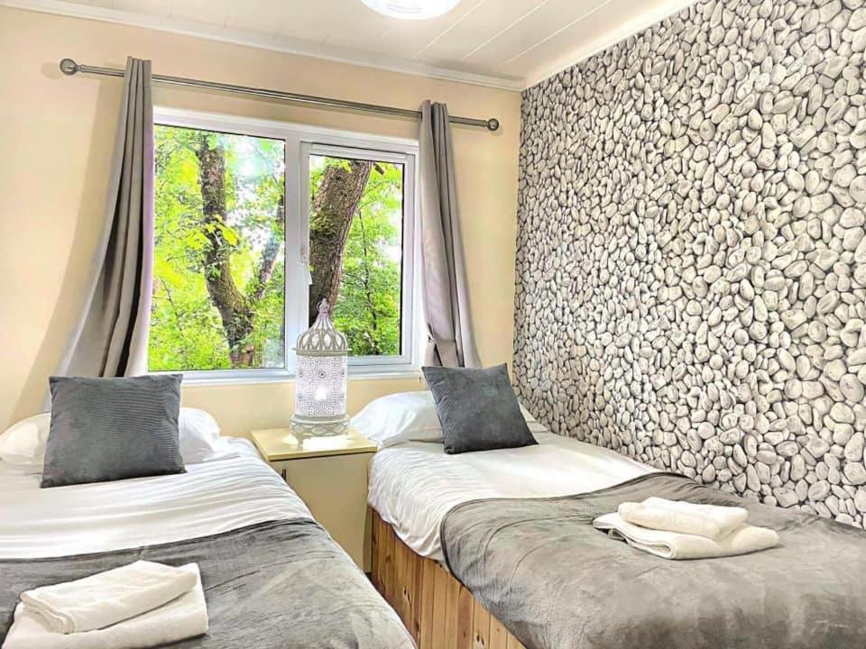 Woodland View -Hot Tub-Tenby-Carmarthen-St Clears Esterno foto
